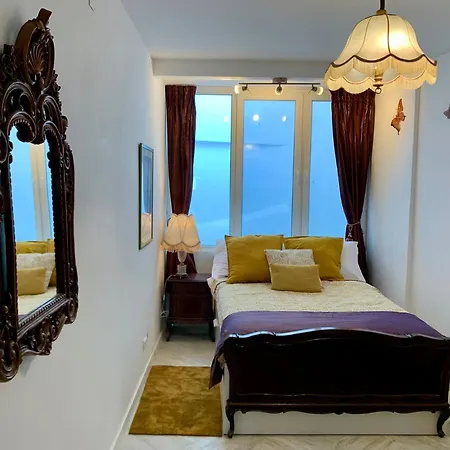 Romance & The Apartment *