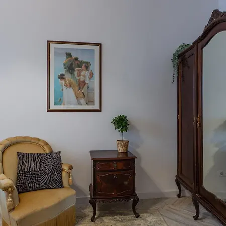 Apartment Romance & The