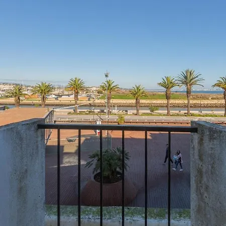 Romance & The Apartment *