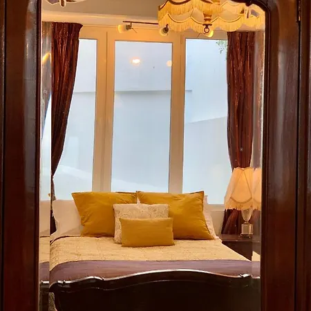 Romance & The Appartement *