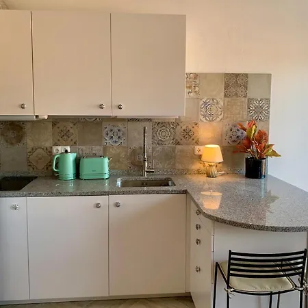 Romance & The * Lagos